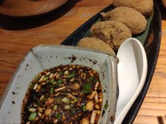 -野山舂·贵州现舂酸汤火锅(鸿通城店)