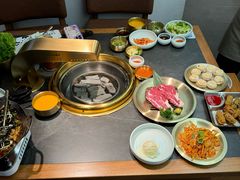 -韩白山·朝鲜族烤牛肉·酱蟹(长宁龙之梦店)