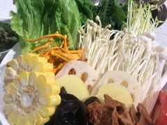 素菜拼盘-八珍玉食鸡煲·打边炉(印象城店)