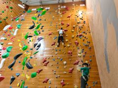 -顽攀·攀岩馆(西湖文体中心馆)