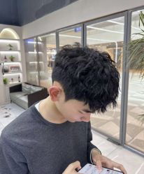 -尤司男士国潮理发馆