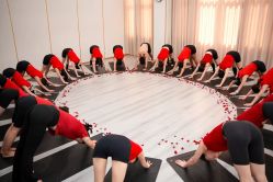 -亚太瑜伽普拉提学院