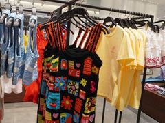 -URBAN REVIVO(上海中庚漫游城店)