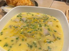 私房蜀风酸菜鱼-避风塘(百联东郊店)