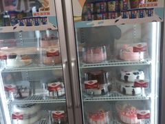 -DQ·蛋糕·冰淇淋(大宁国际商业广场店)
