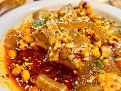 冒脑花-老牌坊云南鱼豆花火锅(嵩山店)