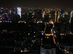 从观景台看成都夜景-339旋转餐厅(天府熊猫塔店)