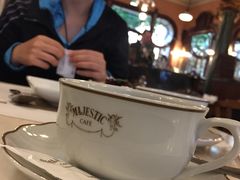 -Majestic Café