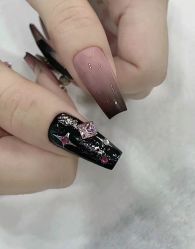 -赢韵美甲美睫瑞士净斑中心