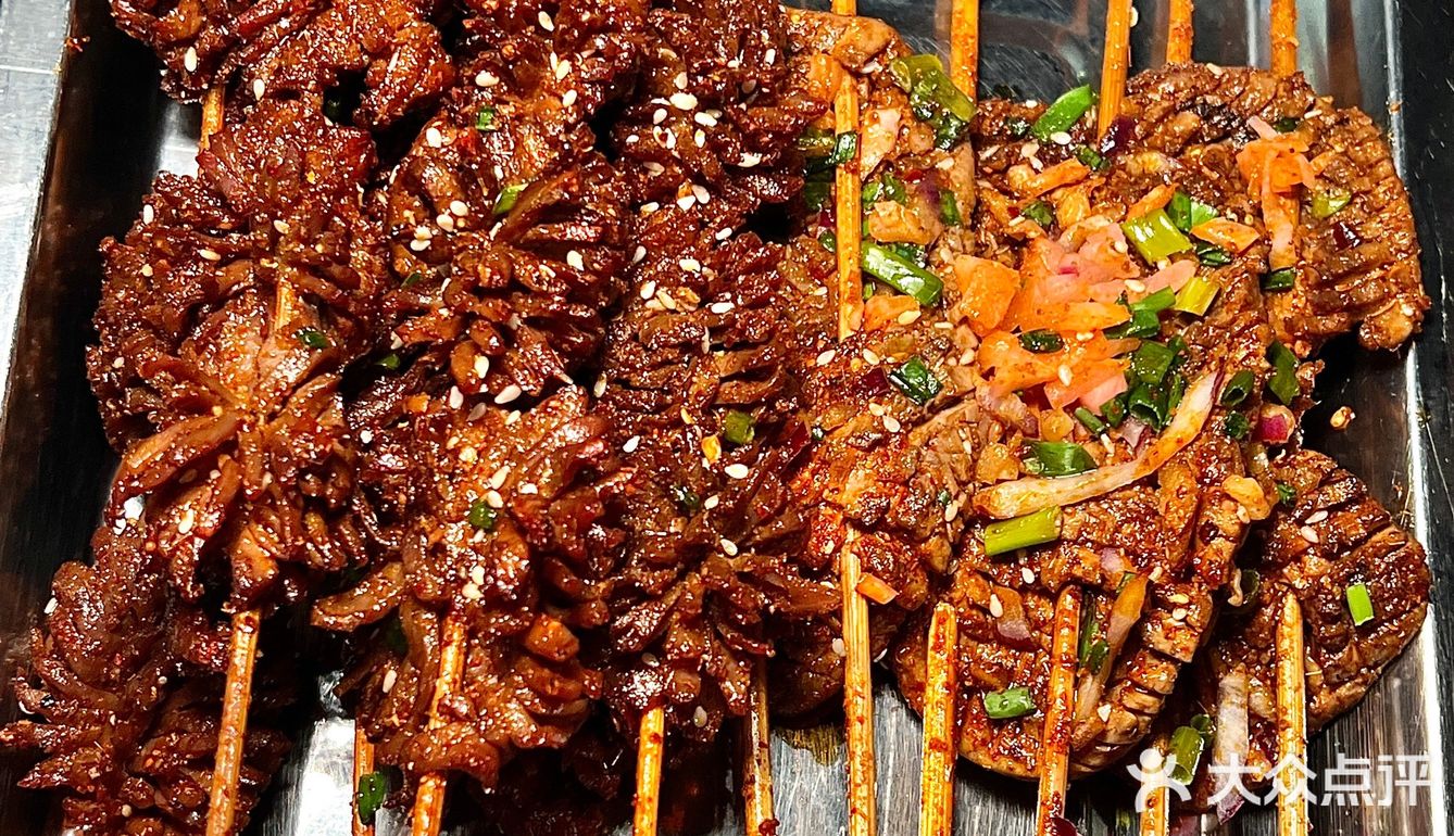 想把这家摊摊烧烤安利给全重庆 烤郡花巨好吃‼️