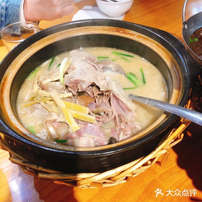 听风阁农家私房菜茶楼(龙坞店)老鸭煲图片
