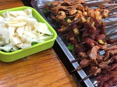 -灌县老妈砂锅串串香(万科红生活广场店)