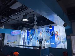-乔波室内滑雪场