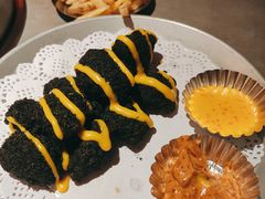黑漆漆的黑洞炸鸡-烧本烧·自助烤肉(勒泰中心店)