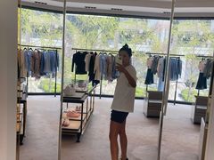 -Alexander McQueen(远洋太古里店)