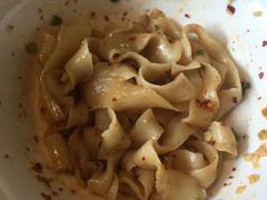 油泼面-東舍食唐精品陕菜馆
