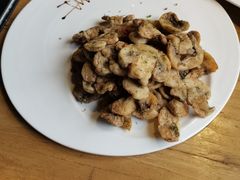茴香口蘑-東舍食唐精品陕菜馆