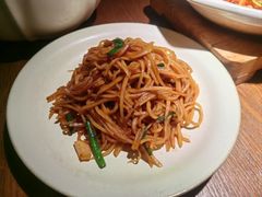 -肆海小川菜酒馆Wine Bistro (青年路店)