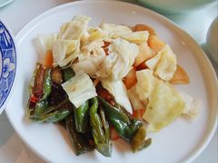 酱菜拼-春发生饭店·非遗(南院门店)