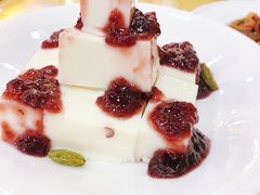 树莓酱奶豆腐-新疆巴州金丝特餐厅(大钟寺店)