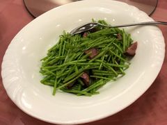 橄欖油藜蒿炒臘肉-上海老饭店(北京分店)