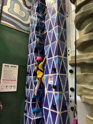 -MELAND CLUB亲子乐园·派对·餐厅(北京芳圆里ID MALL店)