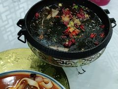 -撒拉人家.酸菜牦牛肉火锅