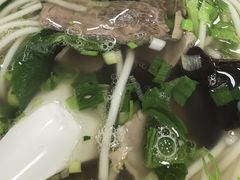 牛肉粉汤-胡家包子·清真(大众巷店)
