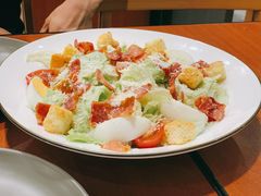 经典凯撒沙拉-魏斯理汉堡(西安沣东吾悦店)