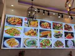 -梁姐啤酒鱼(兴坪古镇店)