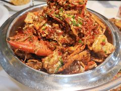 -凤凰路何眼镜香辣蟹(花果园店)