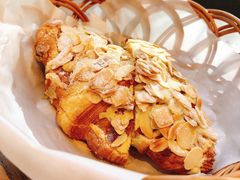 杏仁羊角-麦田工坊(月湖店)