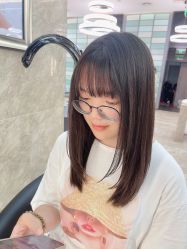-AKOZO Beauty Salon