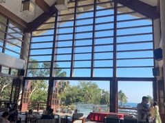 -亚龙湾喜来登·美景台大堂吧