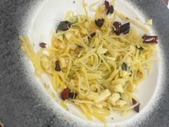 -湖南人家湘菜馆(镇江路店)
