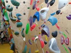 -问山MountQuest攀岩馆