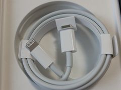 -Apple零售店(华贸购物中心店)