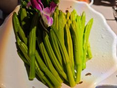 新鲜黄花菜-伴山牛贵州黄牛肉火锅·苗疆非遗艺术餐厅(上海首店)