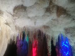 -巴马水晶宫