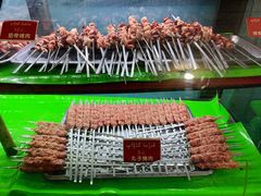 -烤肉小伙烤肉店