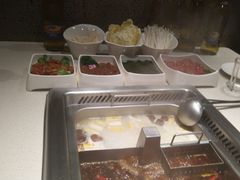 -海底捞火锅鲜切牛肉主题店(长寿路店)