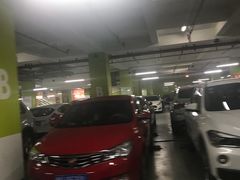 -我格广场-停车场