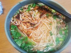 -臻老板牛肉面(光华路SOHO店)