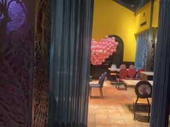 -孔雀裡融合餐厅