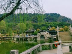 -灵岩山风景区