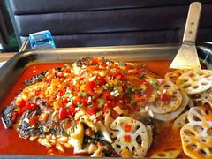 -辣尚瘾·烤鱼·新川菜(交大直营店)
