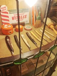 -IMUSE BARBER SHOP