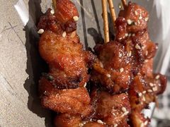 -何妹湿辣牛肉·粤式烧烤砂煲(桂雅路店)