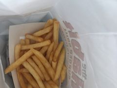 -The Habit Burger Grill 哈比特汉堡(爱琴海店)