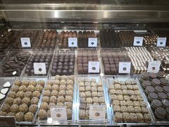 -VENCHI 闻绮(北京国贸商城店)